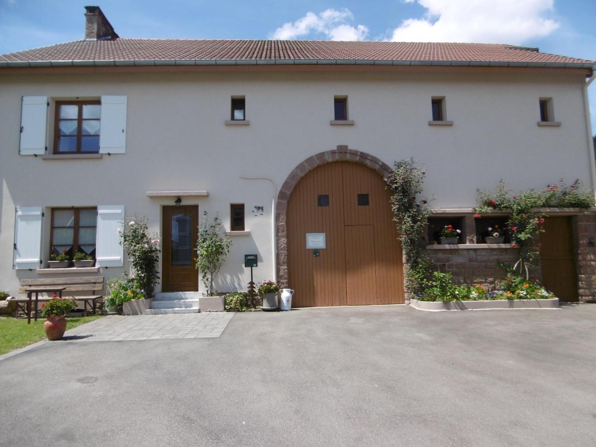 Chez Catherine Et Roger Brouvelieures Exterior foto